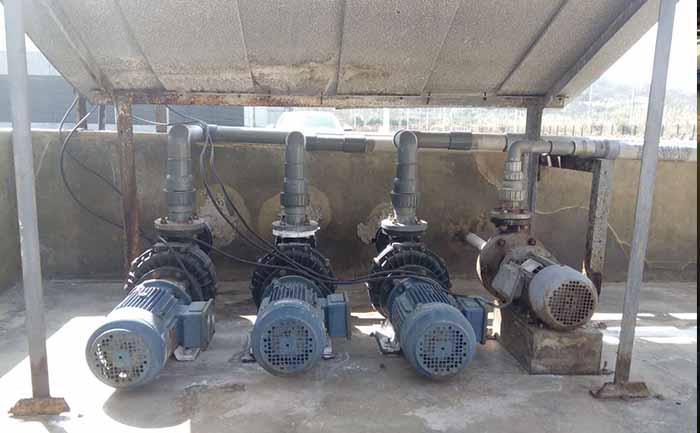 水處理公司為什么都用自吸式耐腐蝕泵？